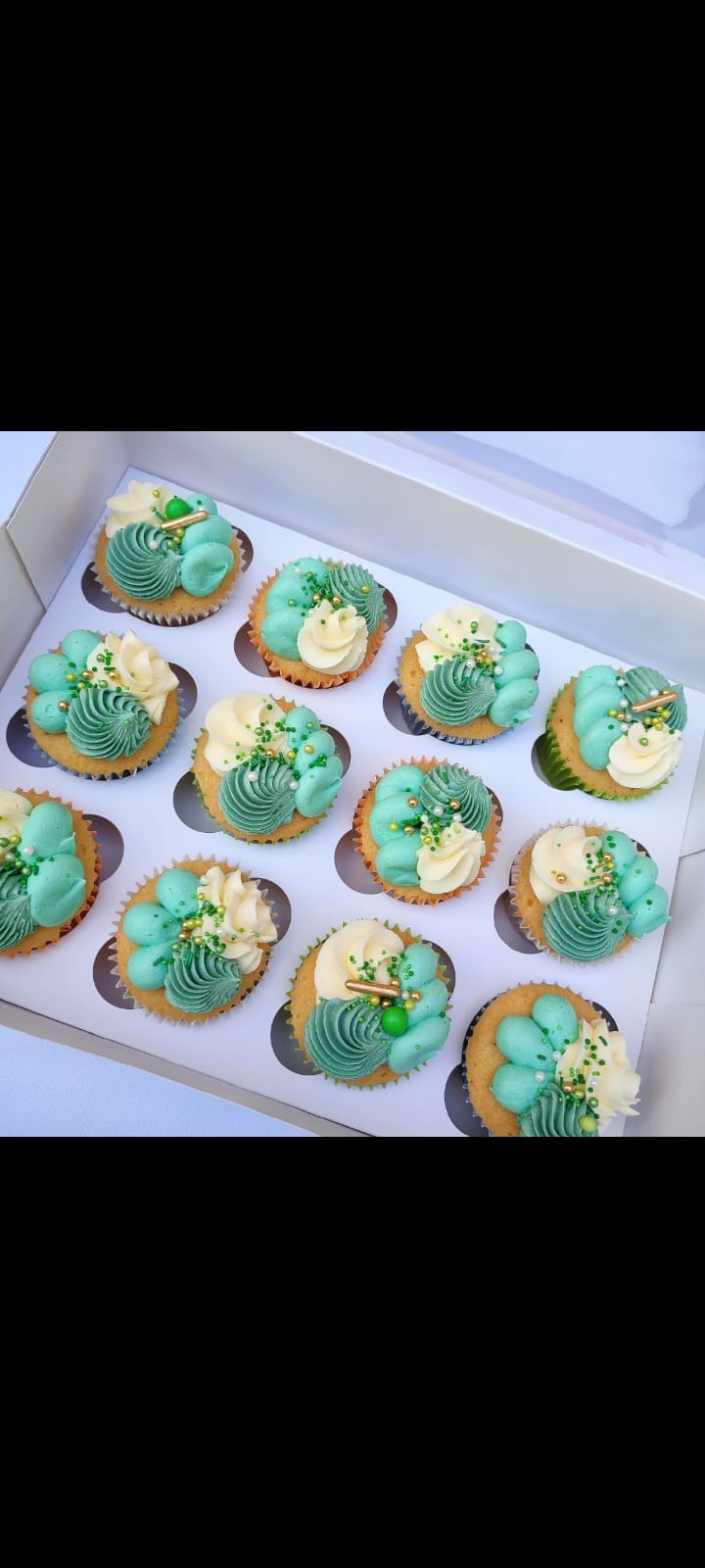 Signature Cupcakes - gallery photo 3