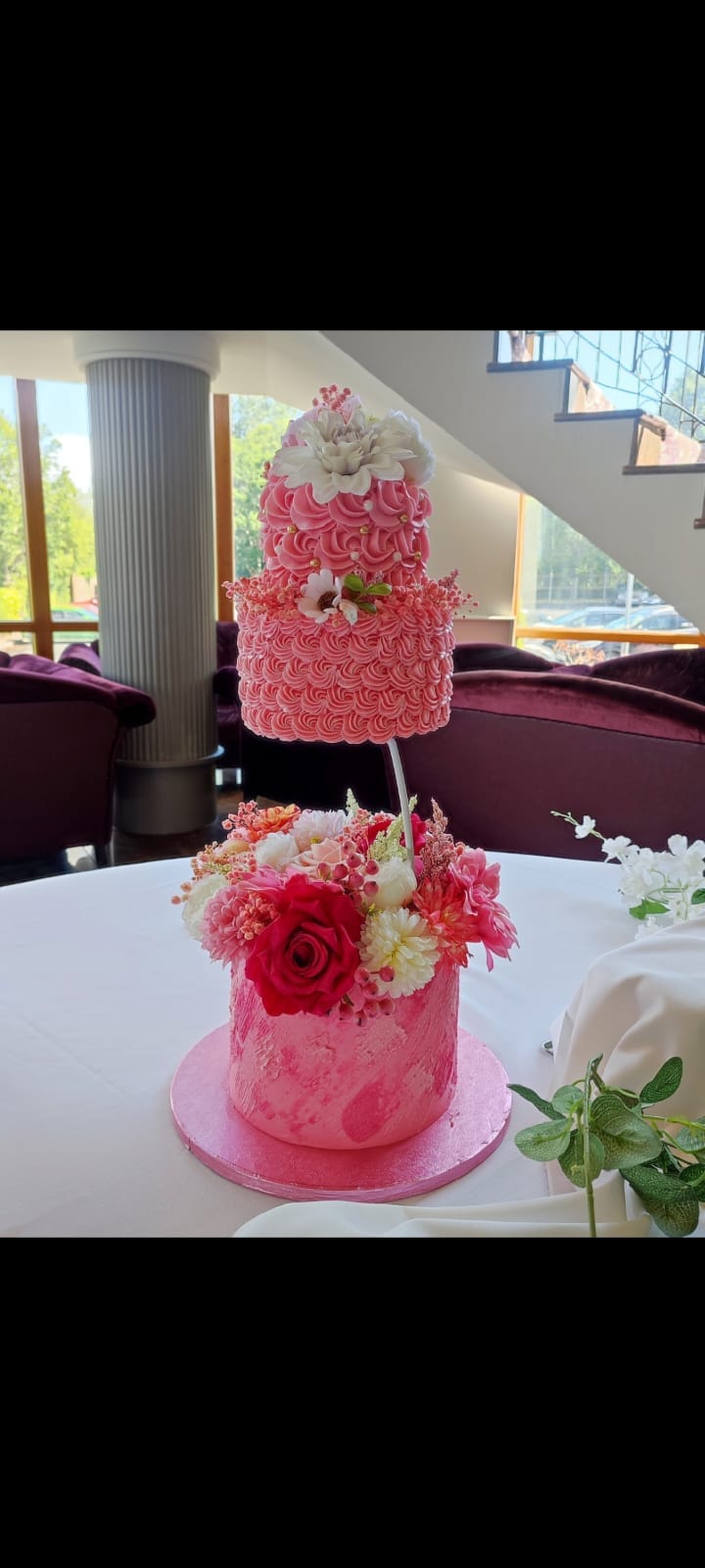 Three-Tiered Cake - gallery photo 5