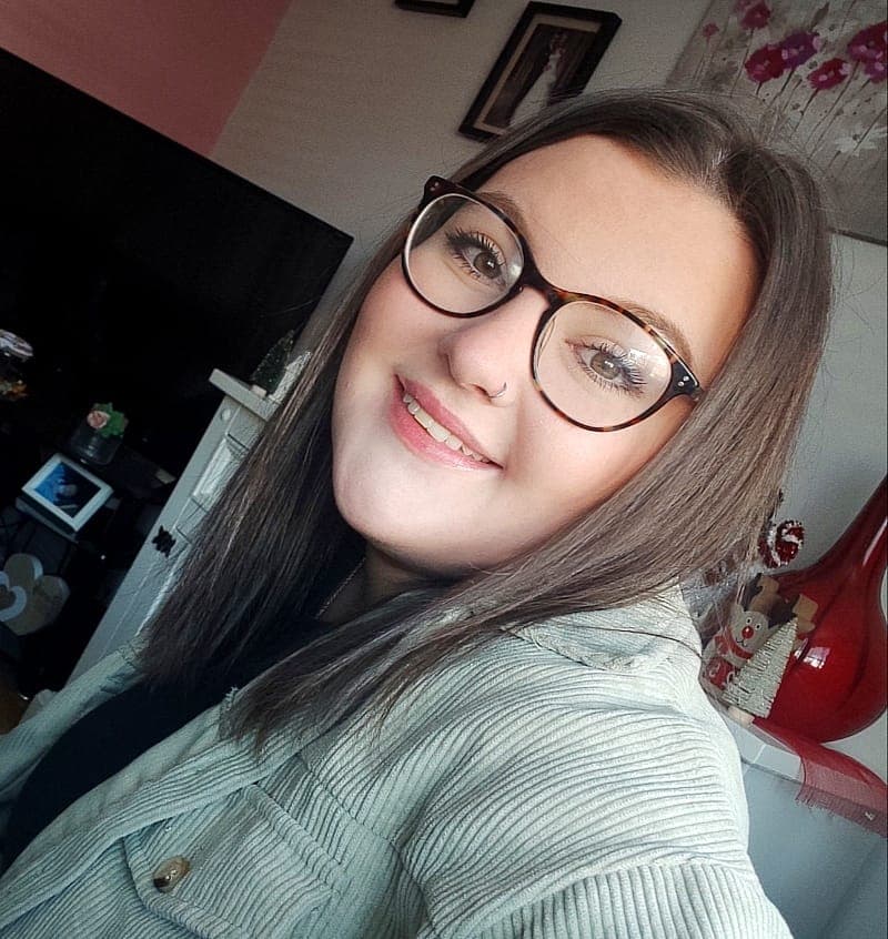 Kacey, founder of Mama's Cupcakes